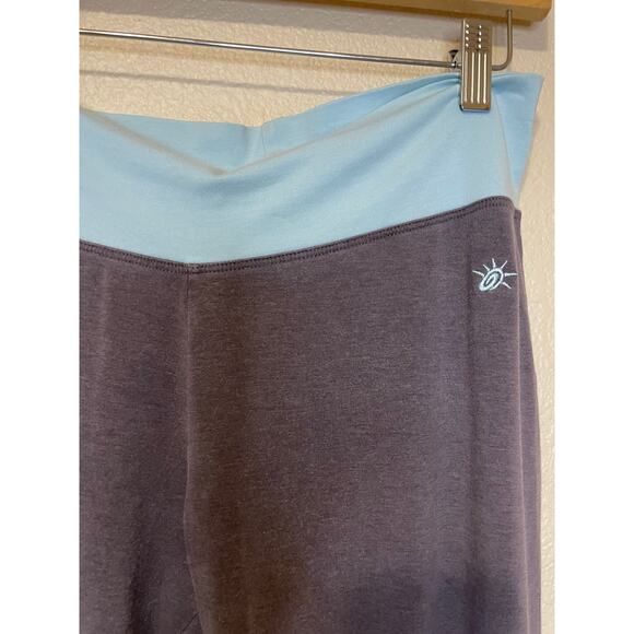 So Sporty Y2K Gray W/ Light Blue Hem Waistband Flare Leg Yoga Pants Leggings Lg - Picture 11 of 15